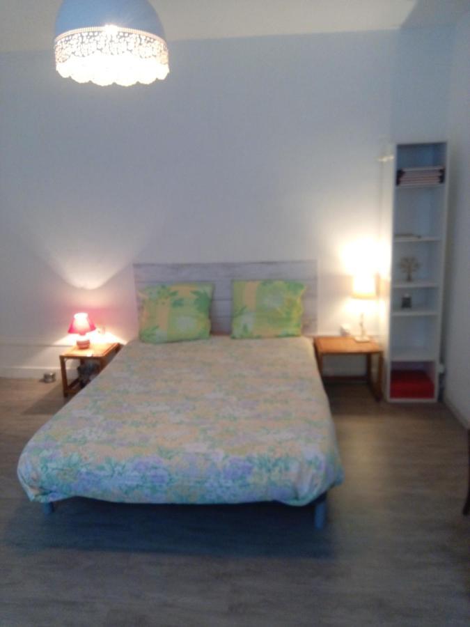 Vieux-Cognac, Chambre Avec Sa Salle De Bain Privative Экстерьер фото